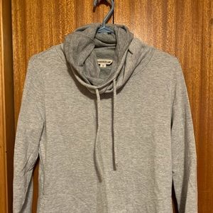 Lightweight pullover